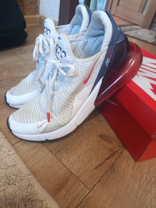 кросівки Nike Air max 270 б/у