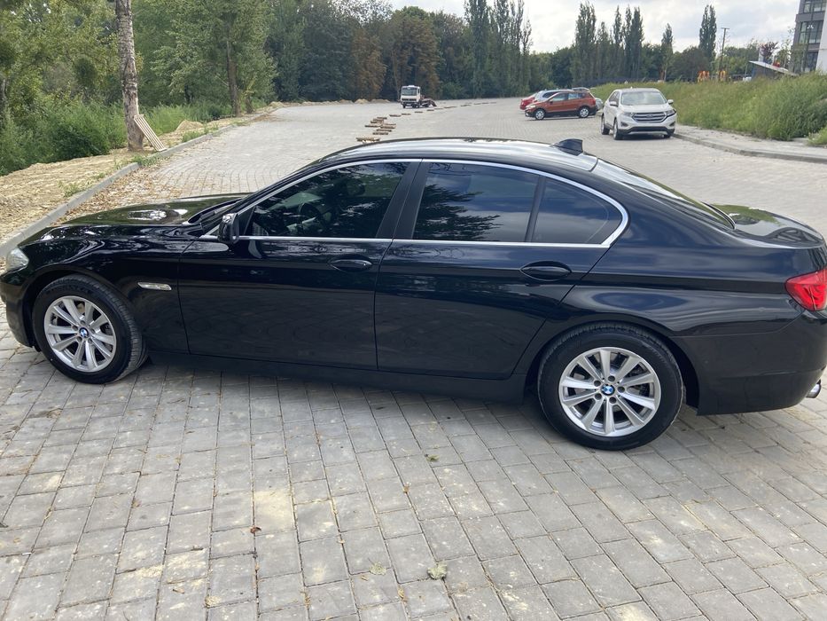 Продам BMW f10 520d