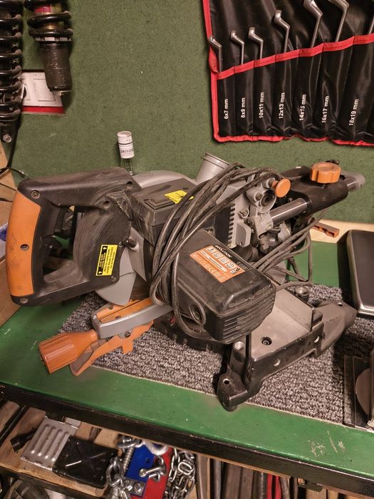 Ukośnica przecinarka Evolution Rage 210mm