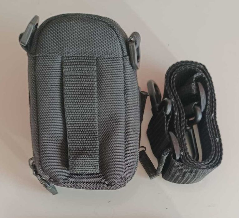 Diversas carteiras de bolso