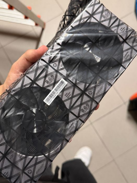 Placa de vídeo NVIDIA GeForce RTX 5070 12GB DP*3+HDMI*1 GDDR7