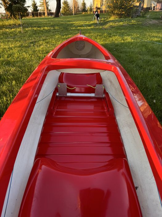 Kajak z wlokna szklanego