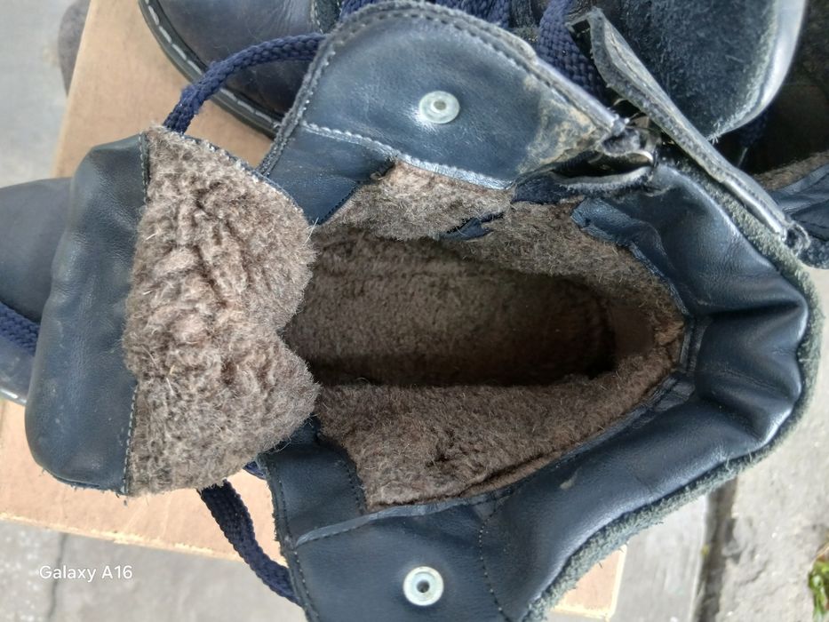 Шкіряні дитячі черевики ботінки з натуральним хутром всередині