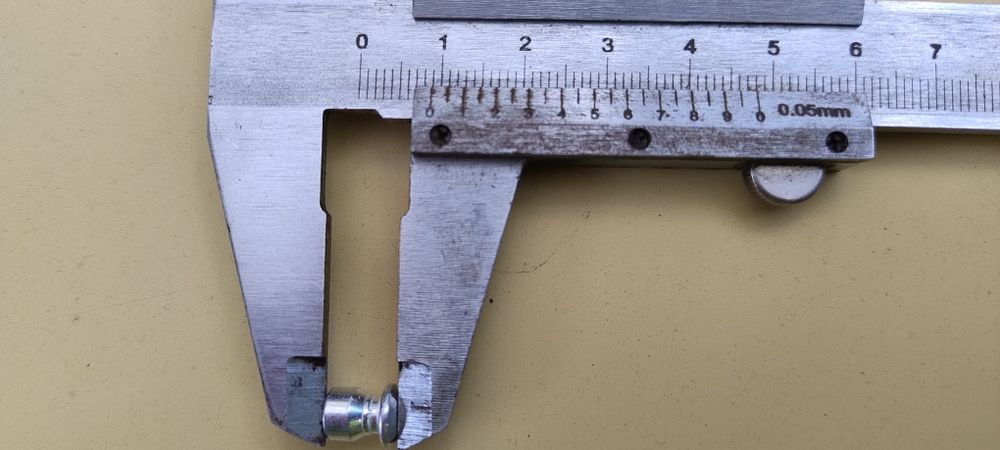 Шипи для зимових шин