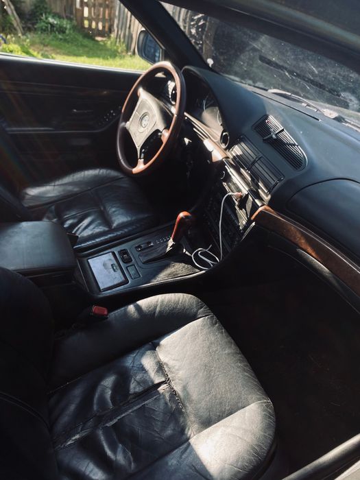 Продам BMWe38 730i