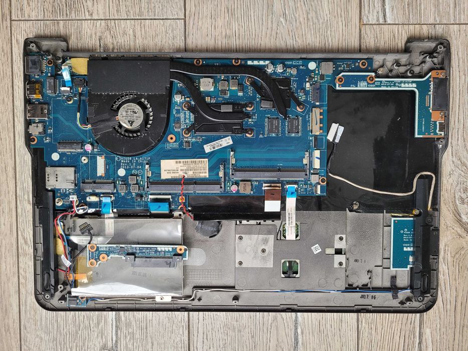 Kadłubek od niesprawnego laptopa Lenovo Thinkpad S540