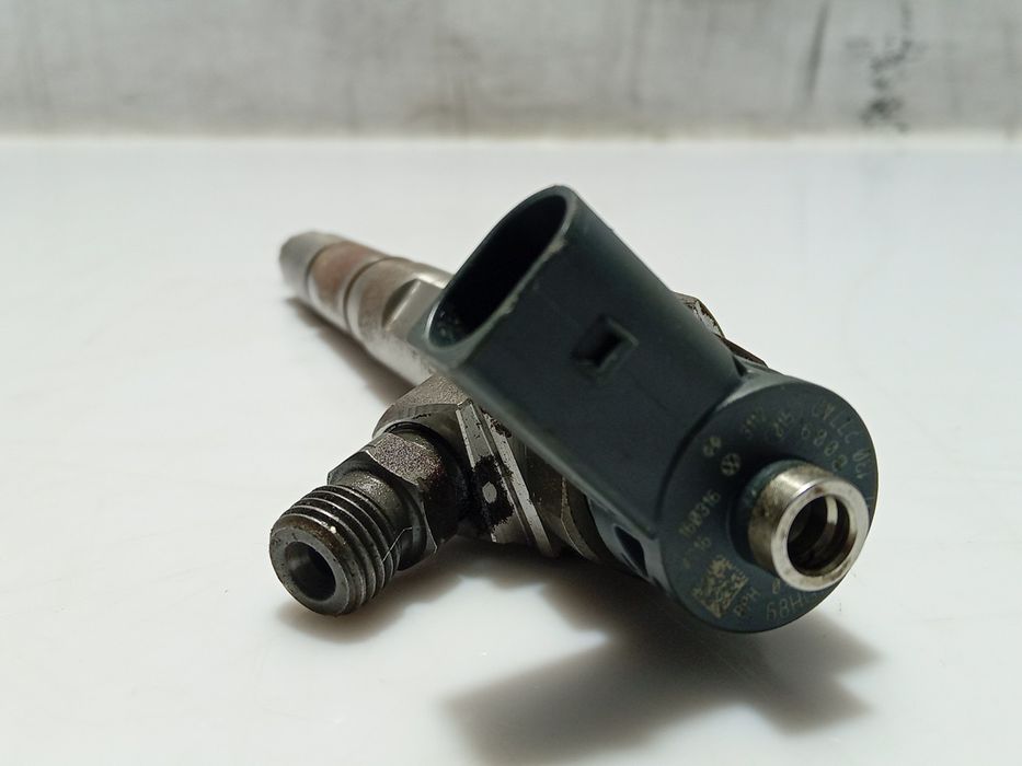 Injetor VOLKSWAGEN Golf VII (5G1, BQ1, BE1, BE2)