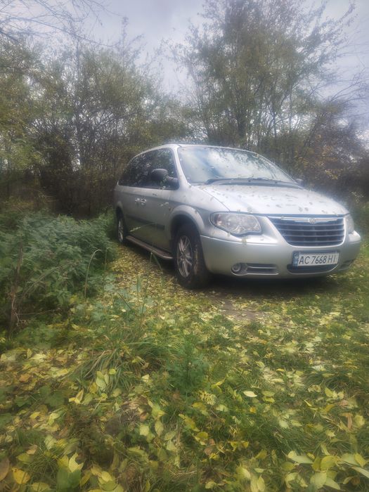 Два Крайслери гранд вояджер 2,5 срд