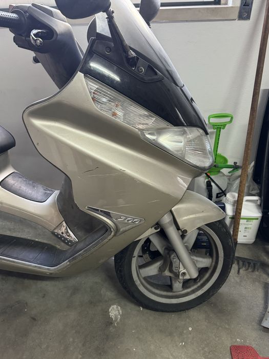 Scooter piaggio 200