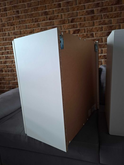 2x biała szafka ścienna Ikea