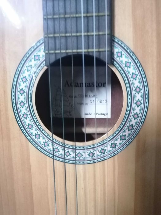 Guitarra clássica 7/8, Adamastor, como nova.