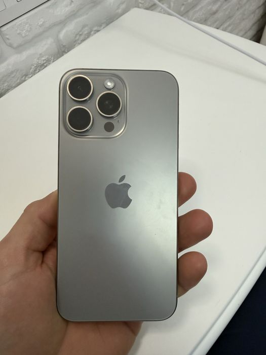 iPhone 15 Pro Max