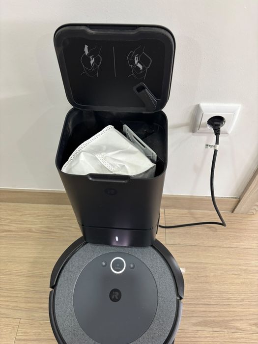 IRobot Roomba i4+