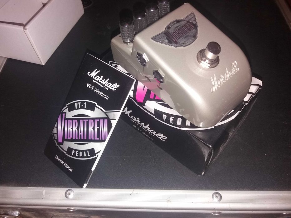 Marshall vt-1 Vibratrem vibrato i tremolo stereo