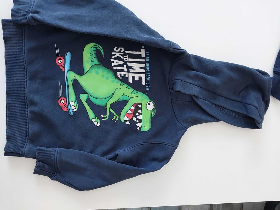 Bluzy z kapturem r. 116cm