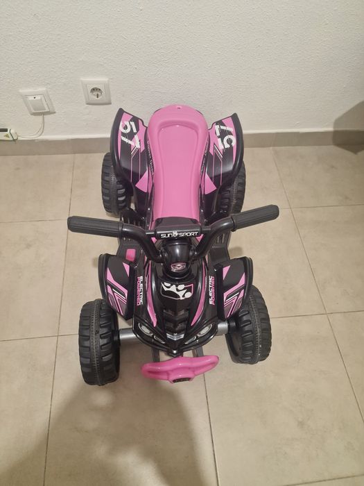 Moto Elétrica Infantil a Bateria – Nova, Preto e Rosa