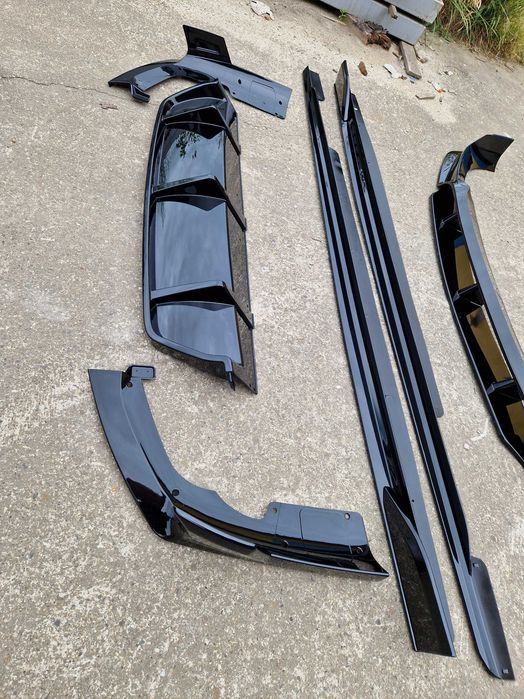 Аеро кит ( комплект дооснащения ) ( M-Performance ) V1 на BMW X6 G06 2019-2022 года.