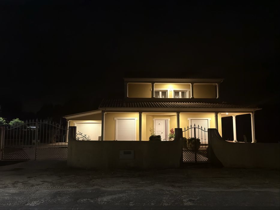 Moradia T4 Isolada com 2.235 m² de Terreno em Mira