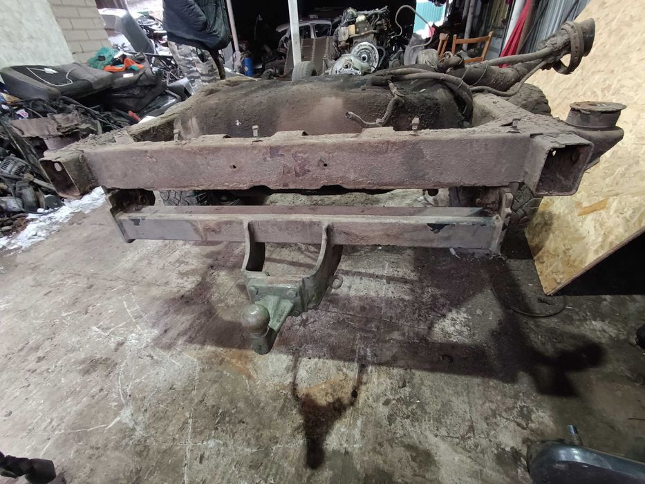 Фаркоп Ниссан Террано Прицепное Форд Маверик Nissan Terrano 2