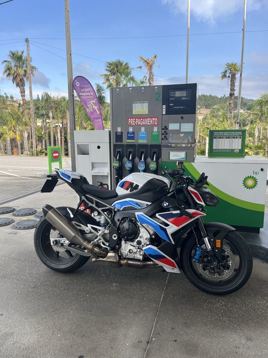 Bmw M1000R maio 2025 nova