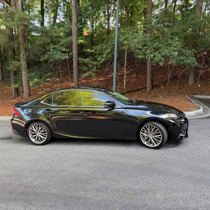 Lexus IS 300      2016