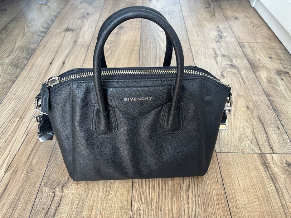 Pandora Poshmark Givenchy Es 0910 Givenchy Bags Givenchy Authentic