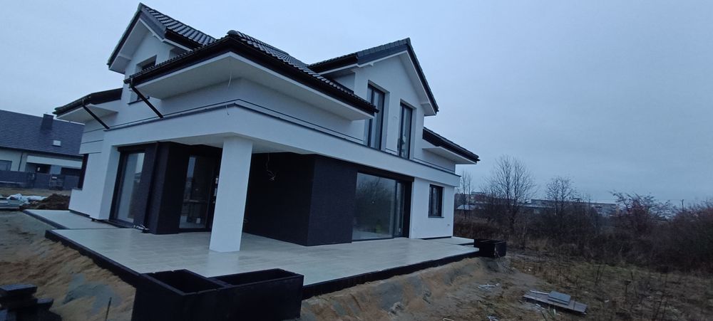 Układanie kostki brukowej granitowej odwodnienia