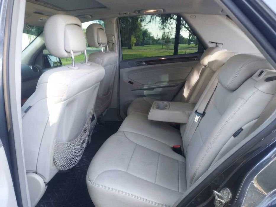 Mercedes-Benz M-Class ML 350 4MATIC      2011