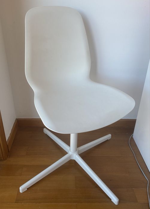Cadeira para secretaria Ikea