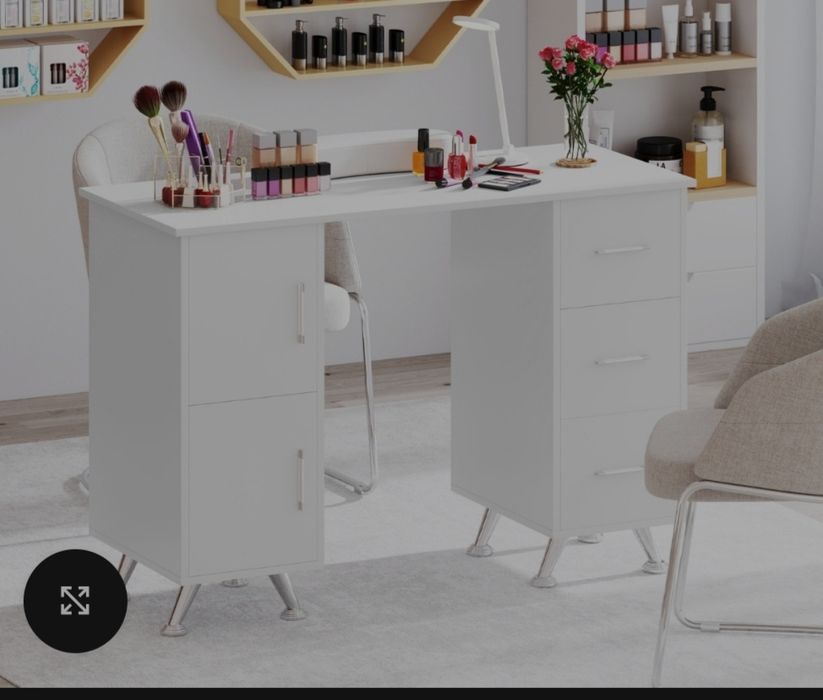 Mesa de manicure nova em caixa ainda para montar