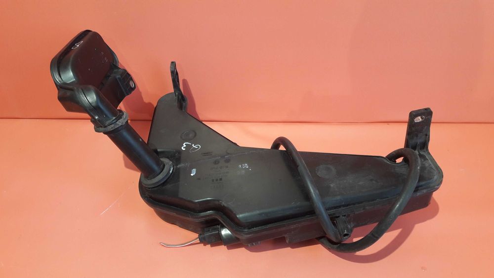 Бачок омивача з горловиною 8R0955453B Audi Q5 Ауди кую  Авторазборка