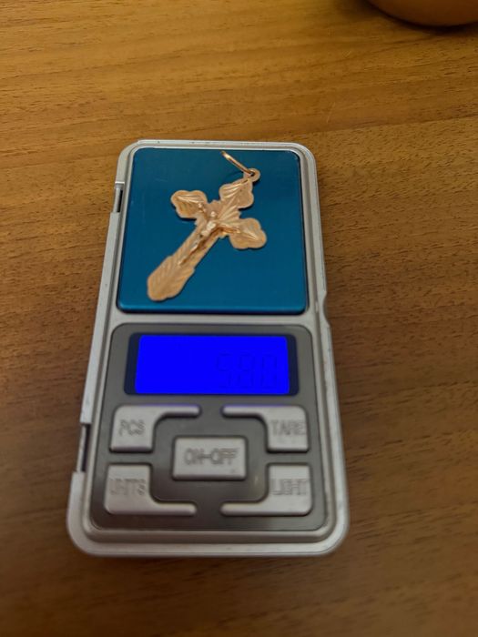 Золотий хрестик б/у