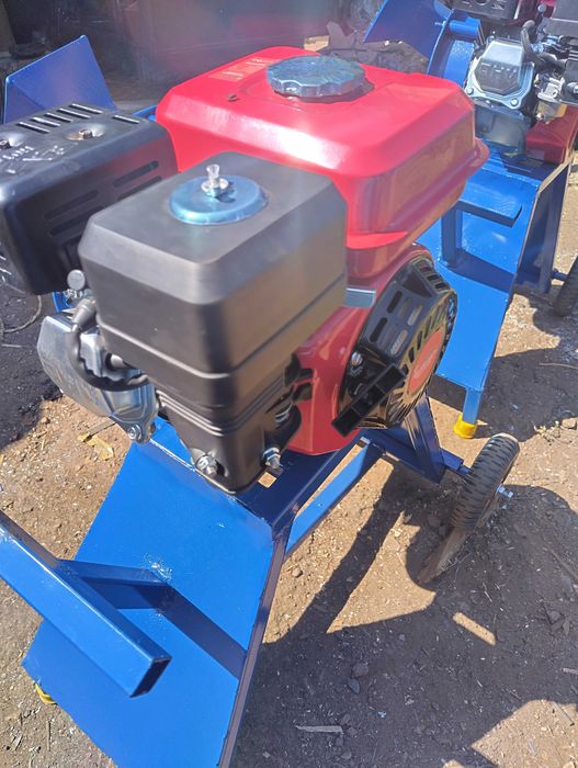 Щепорез щіпоріз веткорез бензиновый7л/с або электродвигатель 220\380