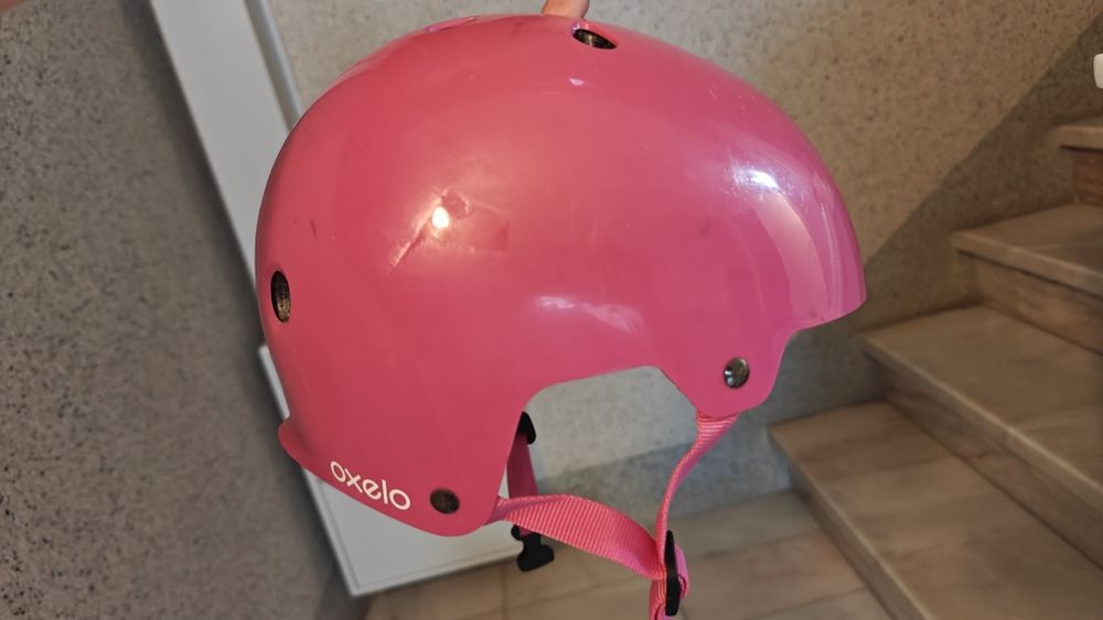 Capacete criança marca Oxelo