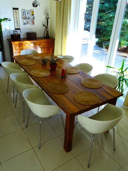 Stół kolonialny / indyjski + 8 krzeseł w bdb. stanie