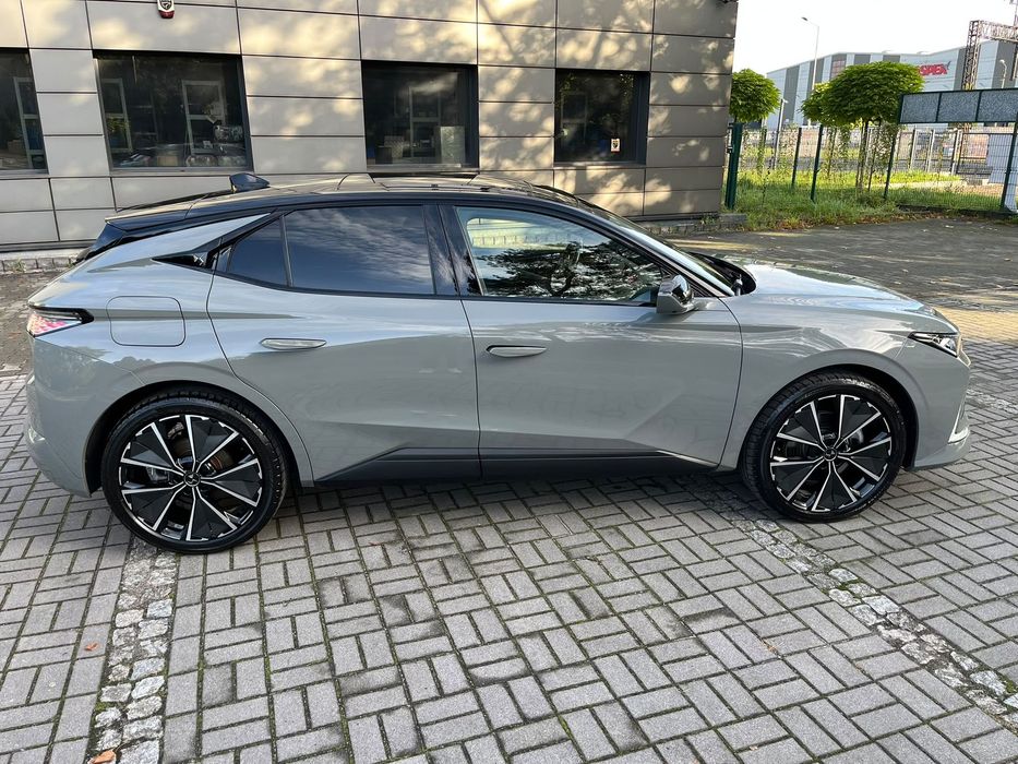 DS Automobiles DS 4