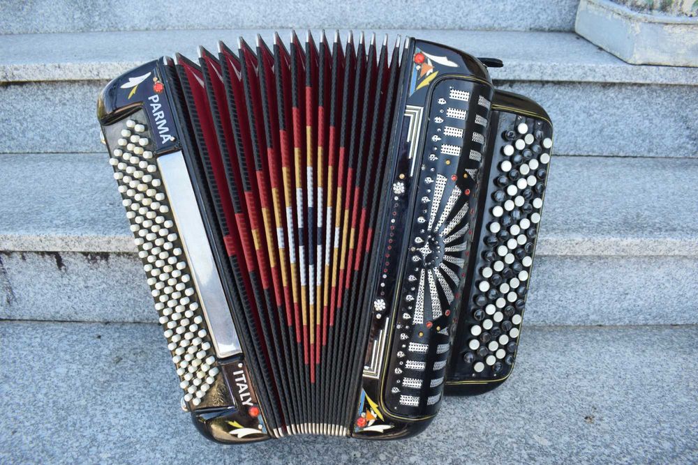 Acordeao Italiano 4 Voz 120 Baixos.N 399