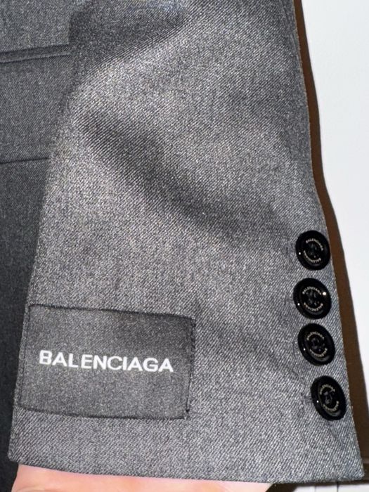 Nowe zaket damski Balentiaga