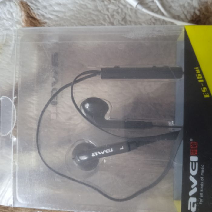 Наушники для телефона