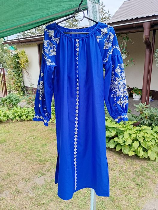 Продам вишите плаття ручної роботи