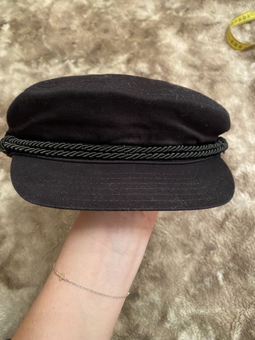 Продам кепи H&M