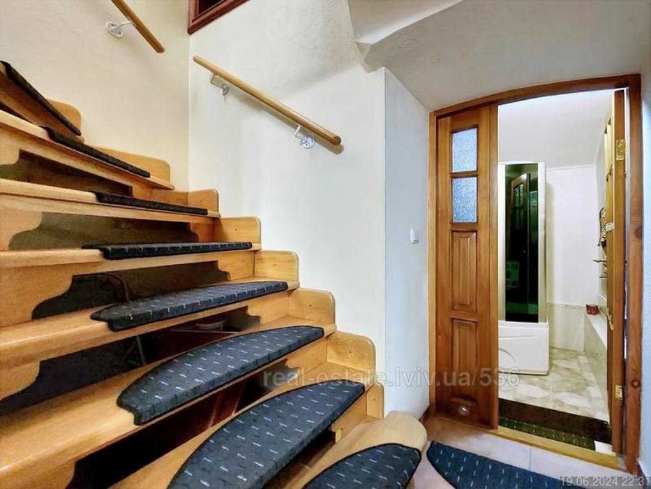 Продаж 3 кімнатної квартири, вулиця Грюнвальдська (бічна Коновальця)