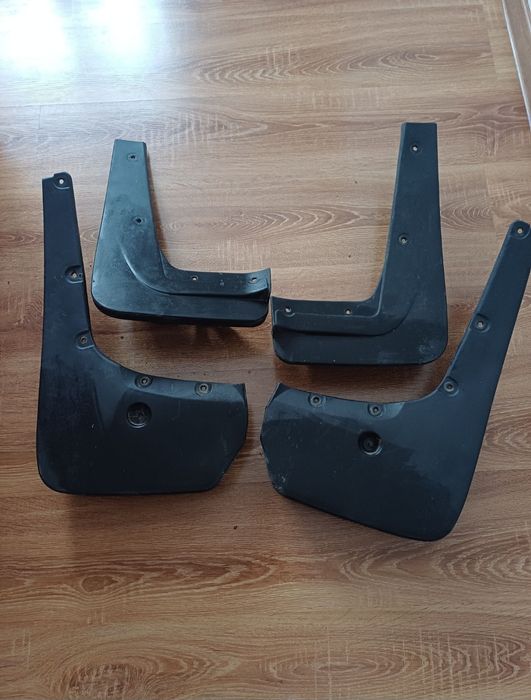 4sztuki orginalne chlapacze do BMW X6 E71