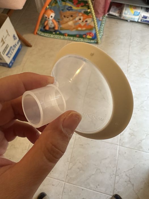 Vendo bomba tira-leite eléctrica, manual e conchas