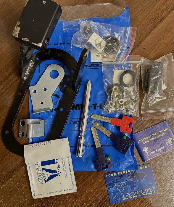 Блокіратор MUL-T-LOCK на КПП ВАЗ 2110-12/2170-2172 пріора