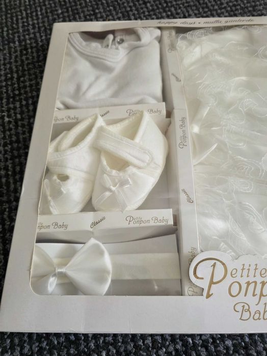 elegancki komplet dla noworodka dziewczynki