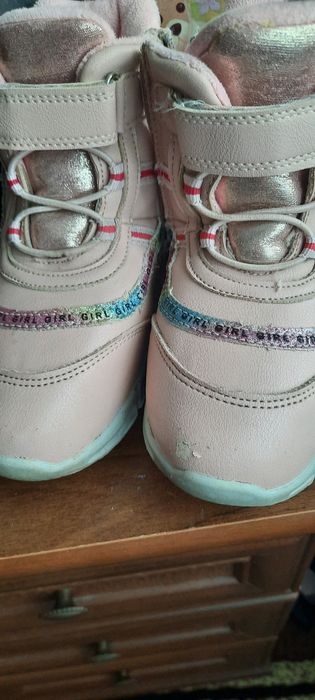 Зимові сапожки на дівчинку