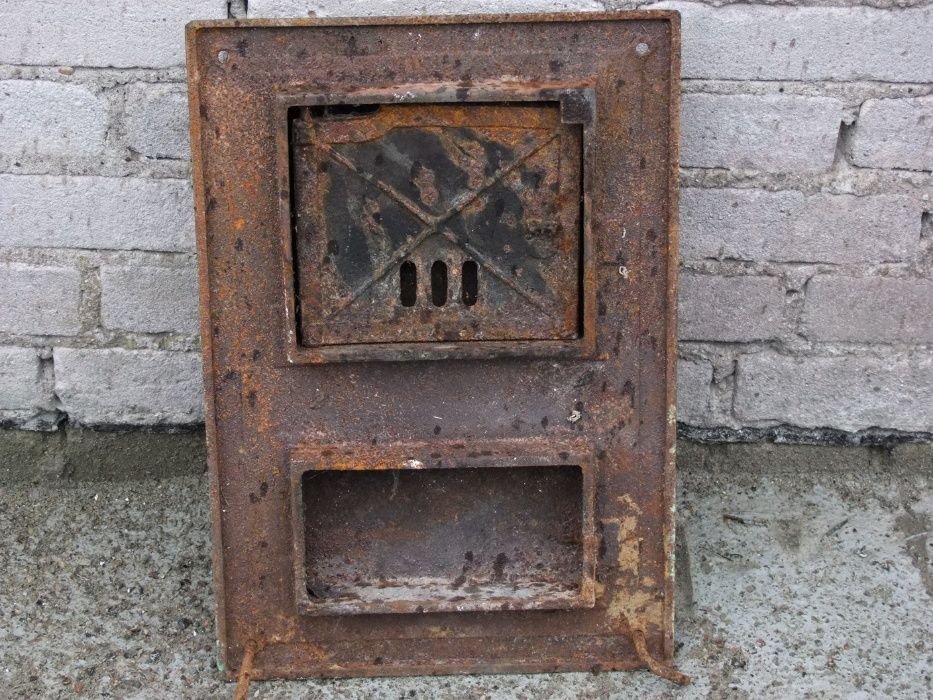 Drzwiczki do pieca wedzarni