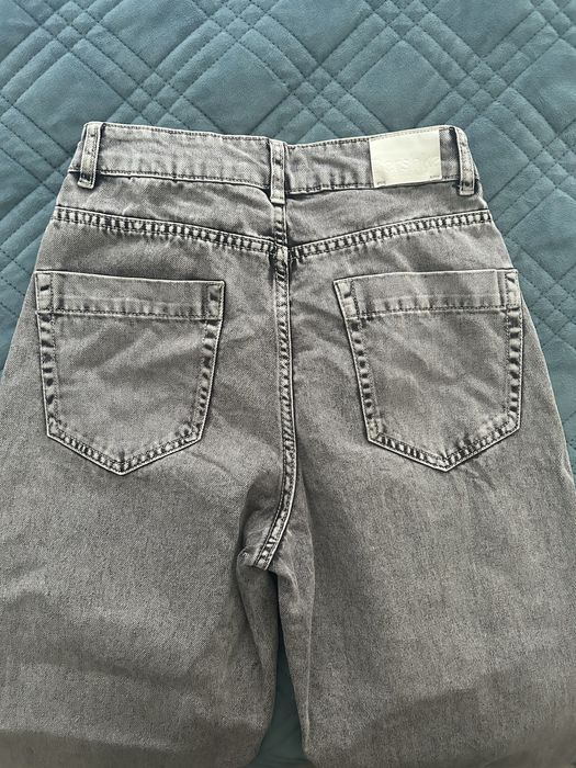 Джинси моми Bershka