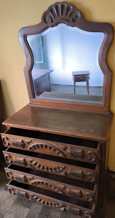 Cómoda Vitoriana Americana Antiga de 1880